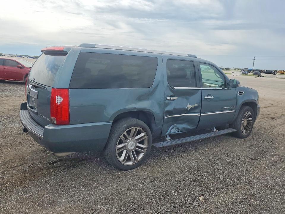 2008 Cadillac Escalade მანქანა იყიდება აუქციონზე, vin: 1GYFK468X8R215797, აუქციონის ნომერი: 55860816