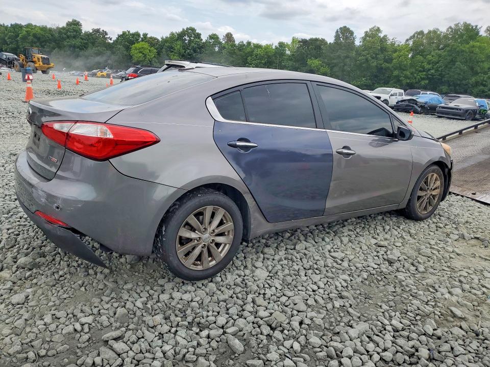 Продаж на аукціоні авто 2015 Kia Forte, vin: KNAFX4A81F5392982, номер лоту: 56711576