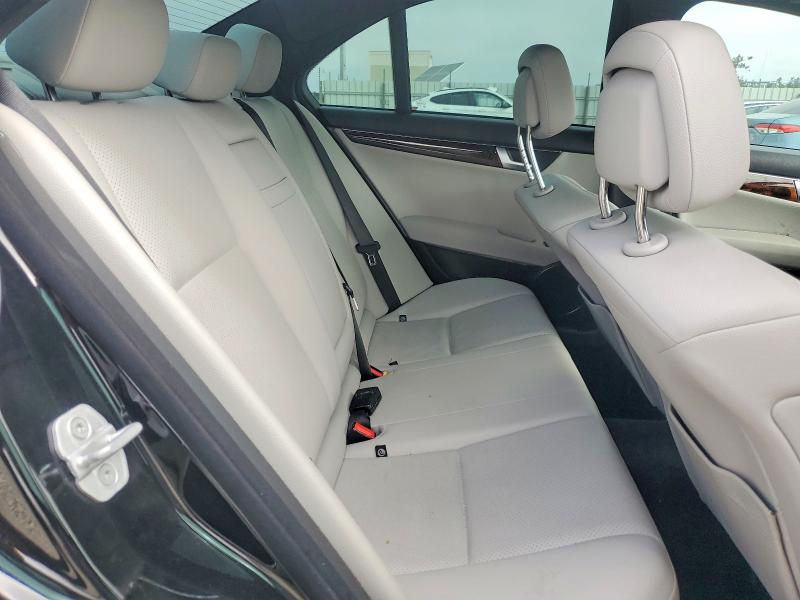 Продаж на аукціоні авто 2012 Mercedes-benz C, vin: WDDGF4HB0CA644287, номер лоту: 57586046