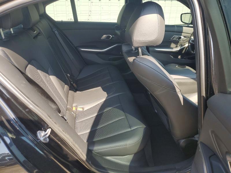 58241346 :رقم المزاد ، 3MW5R1J09N8C42814 vin ، 2022 Bmw 330i مزاد بيع