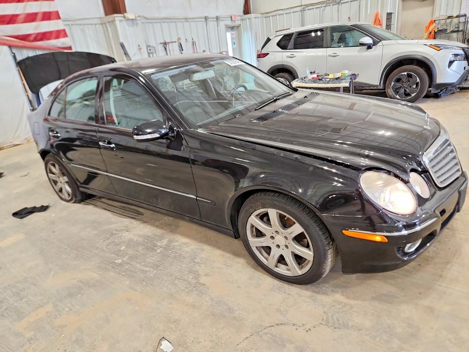 57367546 :رقم المزاد ، WDBUF56X28B356868 vin ، 2008 Mercedes-benz E مزاد بيع