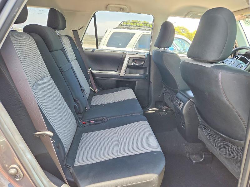 57252146 :رقم المزاد ، JTEBU5JRXJ5552919 vin ، 2018 Toyota 4runner مزاد بيع