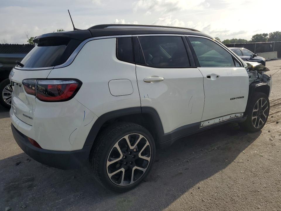55420076 :رقم المزاد ، 3C4NJDCBXJT245206 vin ، 2018 Jeep Compass مزاد بيع