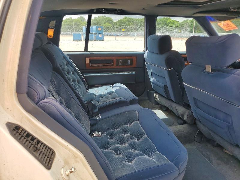 56261726 :رقم المزاد ، 1G6CB5155K4271195 vin ، 1989 Cadillac Fleetwood مزاد بيع
