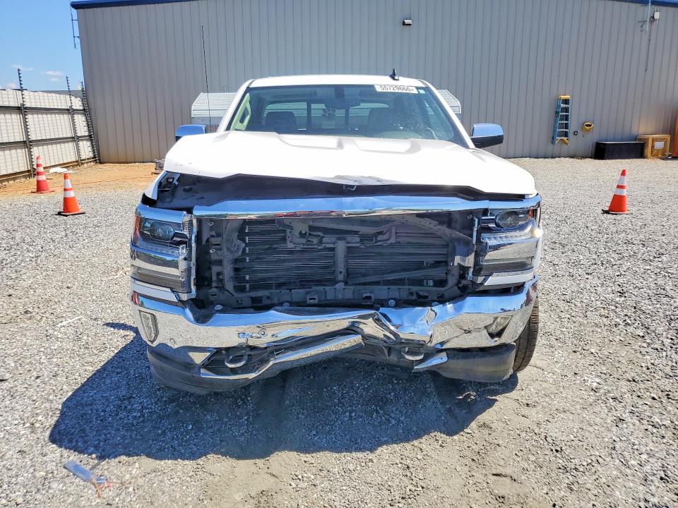 55729666 :رقم المزاد ، 3GCUKSEC8JG623762 vin ، 2018 Chevrolet Silverado مزاد بيع
