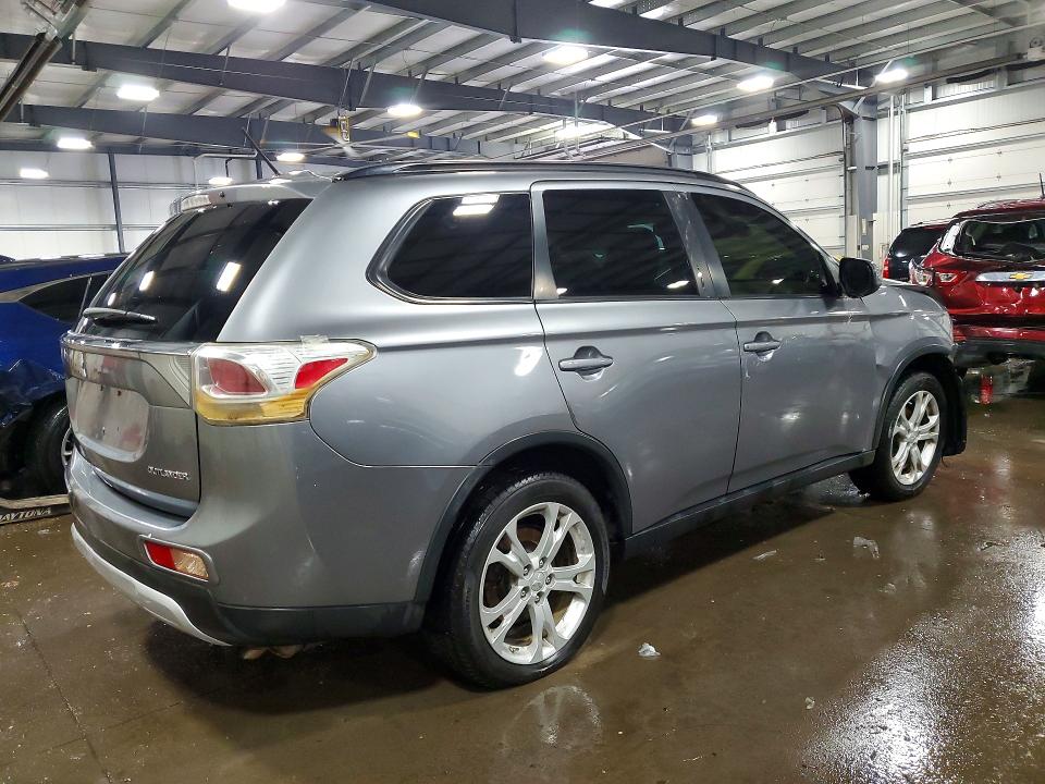 2015 Mitsubishi Outlander მანქანა იყიდება აუქციონზე, vin: JA4AZ3A30FZ003418, აუქციონის ნომერი: 56638126
