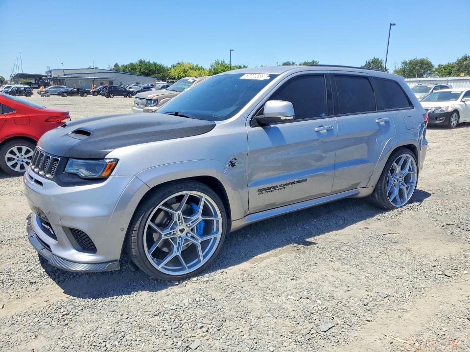 57231586 :رقم المزاد ، 1C4RJFN90JC406696 vin ، 2018 Jeep Grand Cherokee مزاد بيع