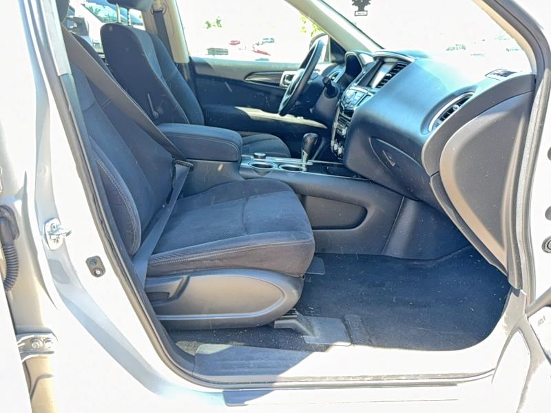 56303916 :رقم المزاد ، 5N1AR2MM8DC623417 vin ، 2013 Nissan Pathfinder مزاد بيع