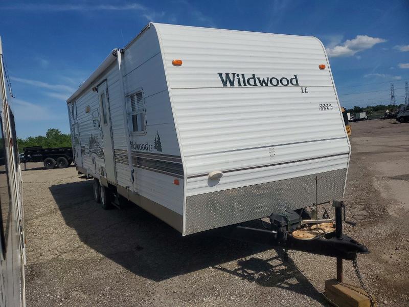 56609616 :رقم المزاد ، 4X4TWDE244Y232972 vin ، 2004 Forest River Wildwood Towables مزاد بيع