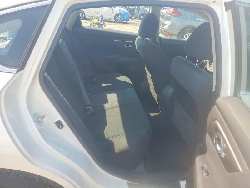 2015 Nissan Altima მანქანა იყიდება აუქციონზე, vin: 1N4AL3AP3FC114595, აუქციონის ნომერი: 57382936
