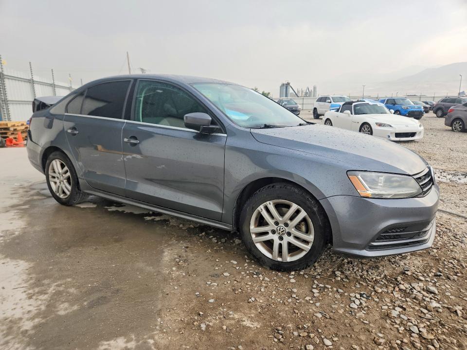 58598526 :رقم المزاد ، 3VW2B7AJ8HM253074 vin ، 2017 Volkswagen Jetta مزاد بيع
