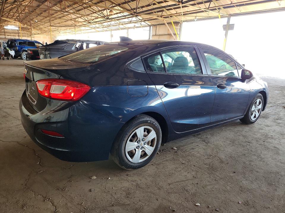 55610886 :رقم المزاد ، 1G1BC5SM8G7235821 vin ، 2016 Chevrolet Cruze مزاد بيع