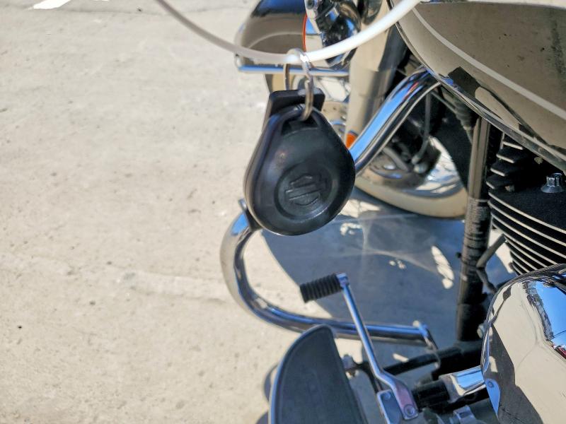 56744366 :رقم المزاد ، 1HD1BW5369Y020870 vin ، 2009 Harley-davidson Flstc مزاد بيع