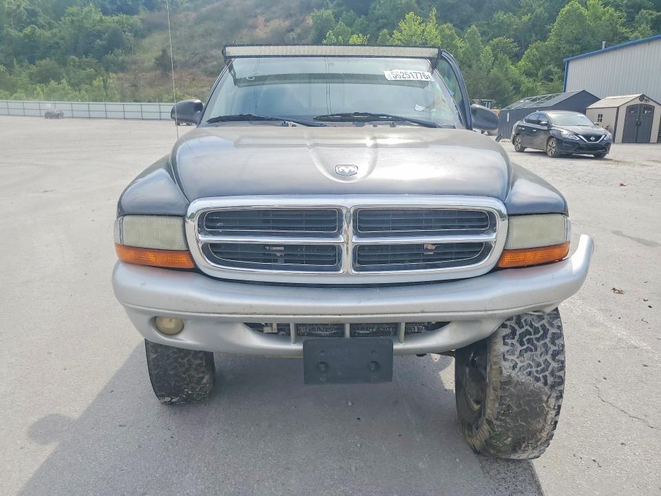 56251776 :رقم المزاد ، 1D7HG48NX3S239673 vin ، 2003 Dodge Dakota مزاد بيع