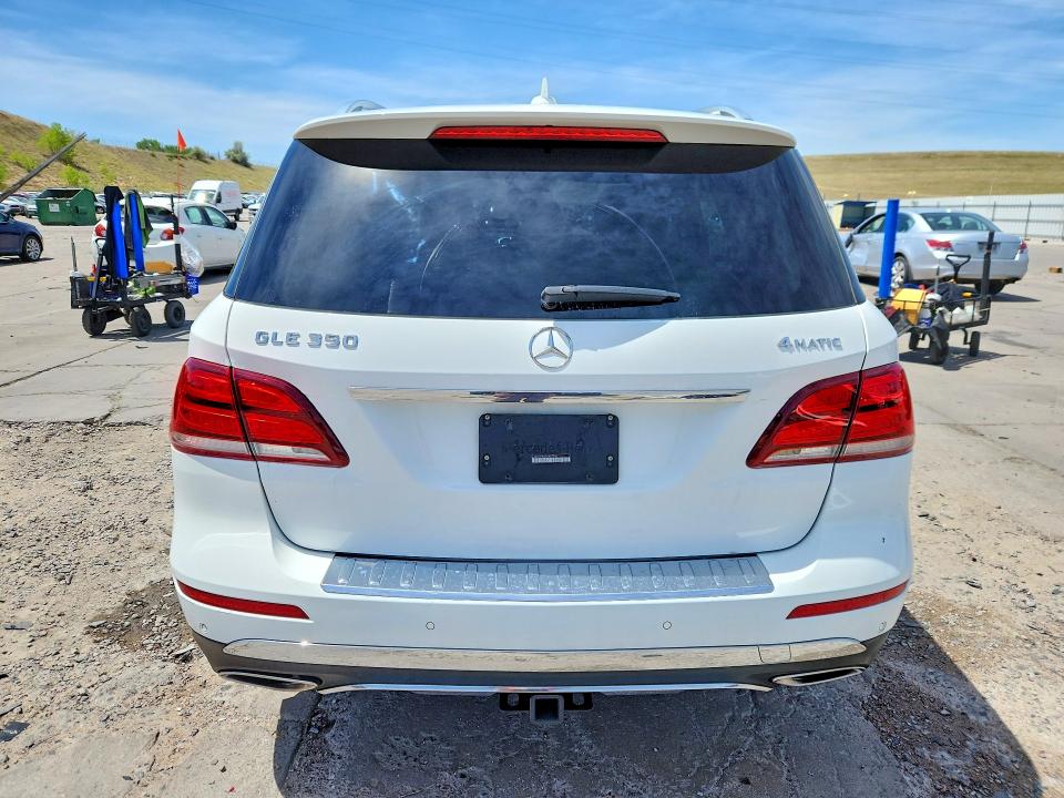 57271576 :رقم المزاد ، 4JGDA5HB4GA802794 vin ، 2016 Mercedes-benz Gle مزاد بيع