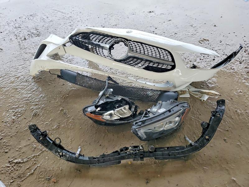 52205326 :رقم المزاد ، W1K3G4EB5MJ254996 vin ، 2021 Mercedes-benz A مزاد بيع
