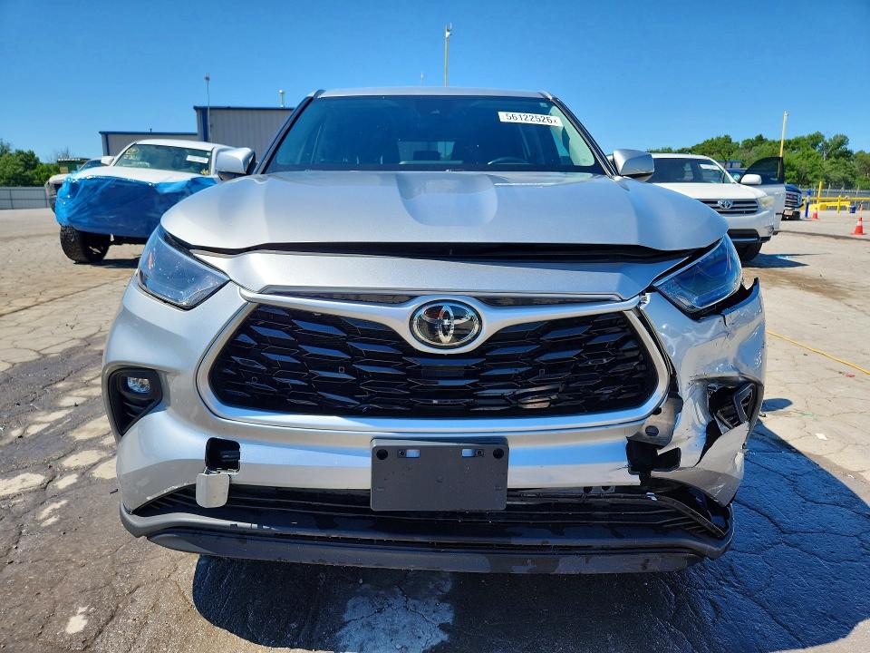 Продажа на аукционе авто 2022 Toyota Highlander, vin: 5TDZZRAH2NS113801, номер лота: 56122526