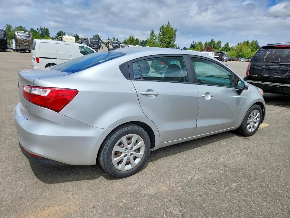 56462016 :رقم المزاد ، KNADM4A33H6026233 vin ، 2017 Kia Rio مزاد بيع