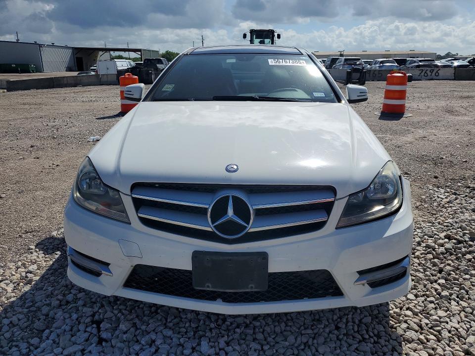 56767386 :رقم المزاد ، WDDGJ4HB7CF875320 vin ، 2012 Mercedes-benz C مزاد بيع