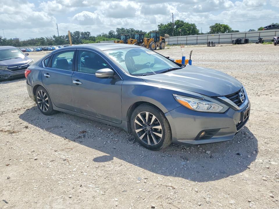 Продаж на аукціоні авто 2017 Nissan Altima, vin: 1N4AL3APXHC190317, номер лоту: 58560146