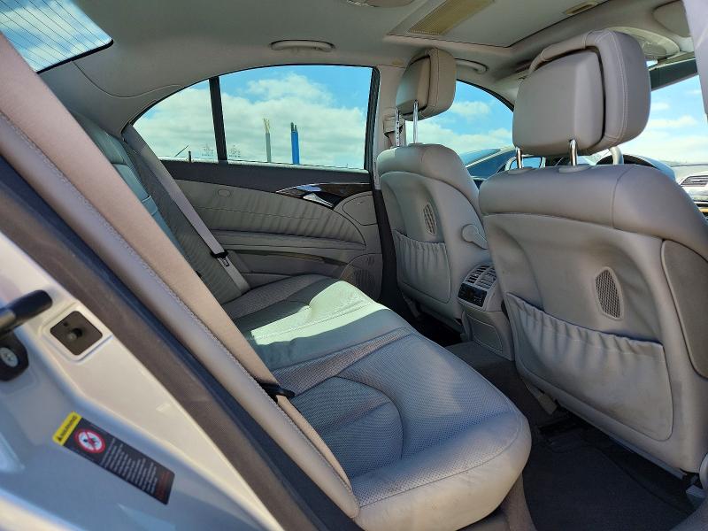 57124126 :رقم المزاد ، WDBUF72X97B036673 vin ، 2007 Mercedes-benz E مزاد بيع
