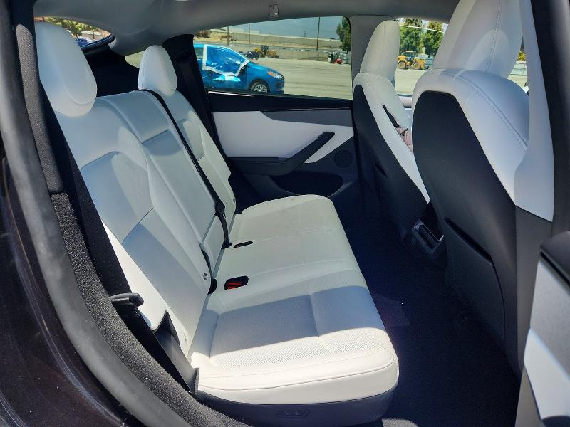 2026 Tesla Model Y მანქანა იყიდება აუქციონზე, vin: 7SAYGDEE1TF361501, აუქციონის ნომერი: 56818596