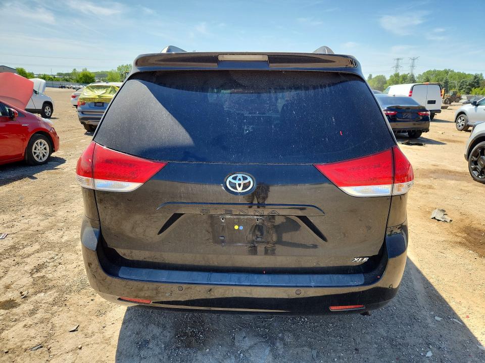 Продажа на аукционе авто 2014 Toyota Sienna, vin: 5TDYK3DC8ES493546, номер лота: 55750586