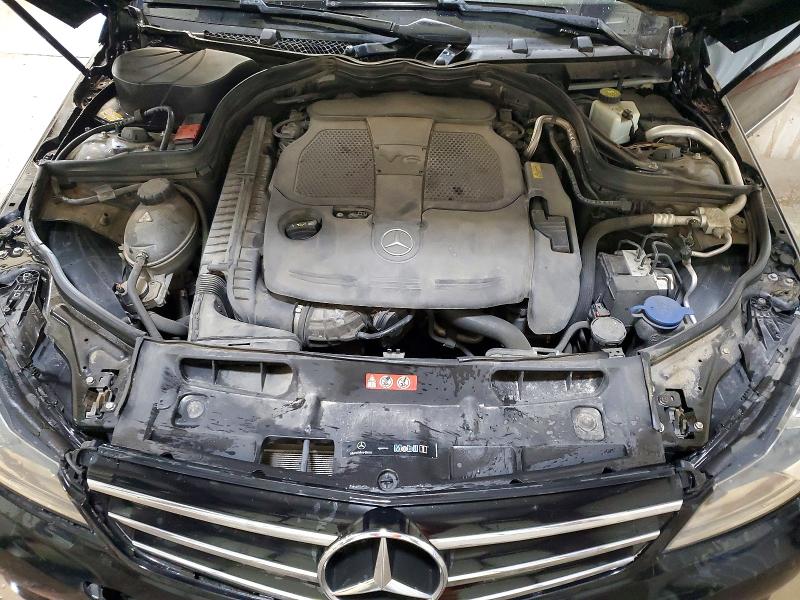 2014 Mercedes-benz C მანქანა იყიდება აუქციონზე, vin: WDDGF8AB4EA925531, აუქციონის ნომერი: 57898926