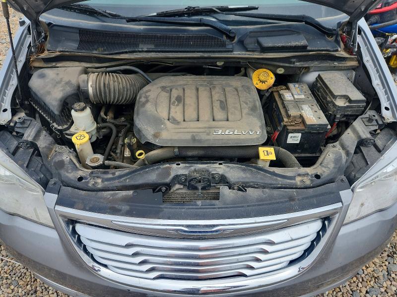 2016 Chrysler Town & Country მანქანა იყიდება აუქციონზე, vin: 2C4RC1BG7GR165364, აუქციონის ნომერი: 54554976