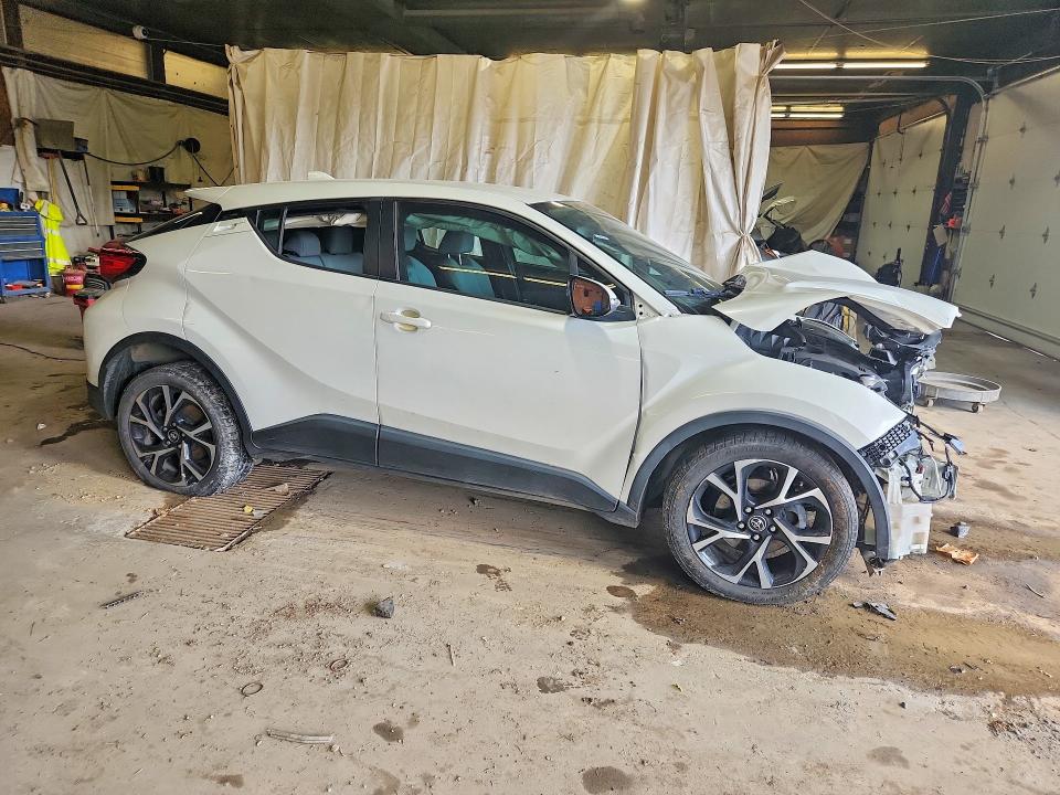 58022726 :رقم المزاد ، NMTKHMBX8KR100400 vin ، 2019 Toyota C-hr مزاد بيع