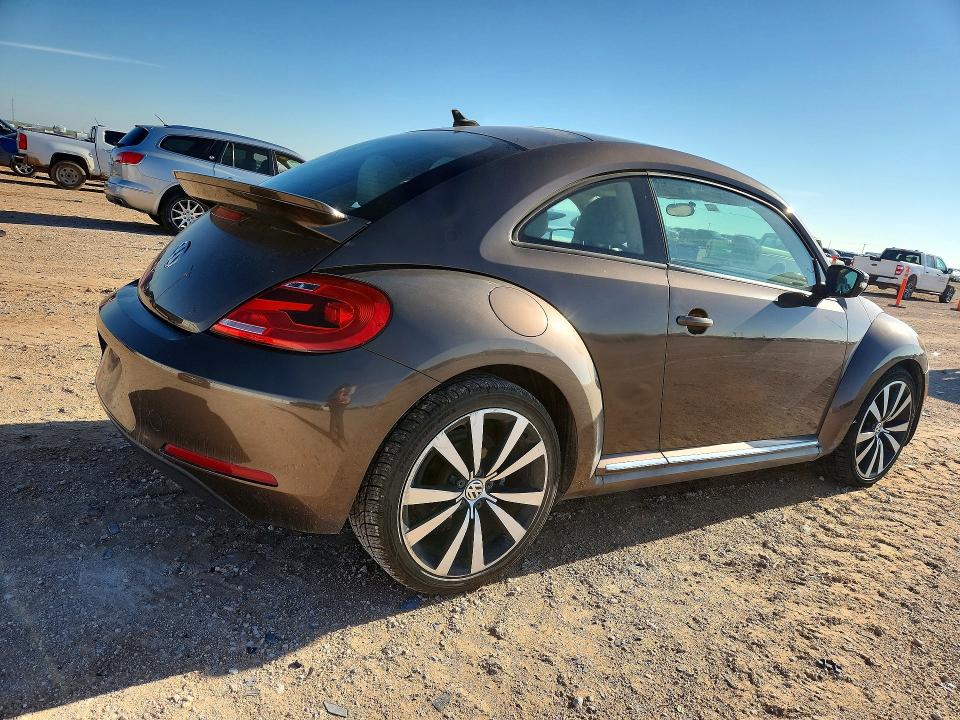 57431746 :رقم المزاد ، 3VWJ17ATXEM645761 vin ، 2014 Volkswagen Beetle مزاد بيع