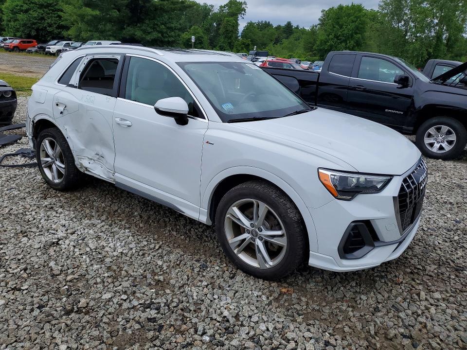 58069126 :رقم المزاد ، WA1DECF35L1060158 vin ، 2020 Audi Q3 مزاد بيع