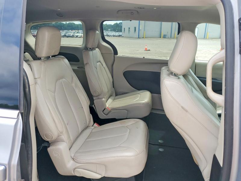 58742486 :رقم المزاد ، 2C4RC1DG2MR538335 vin ، 2021 Chrysler Voyager مزاد بيع