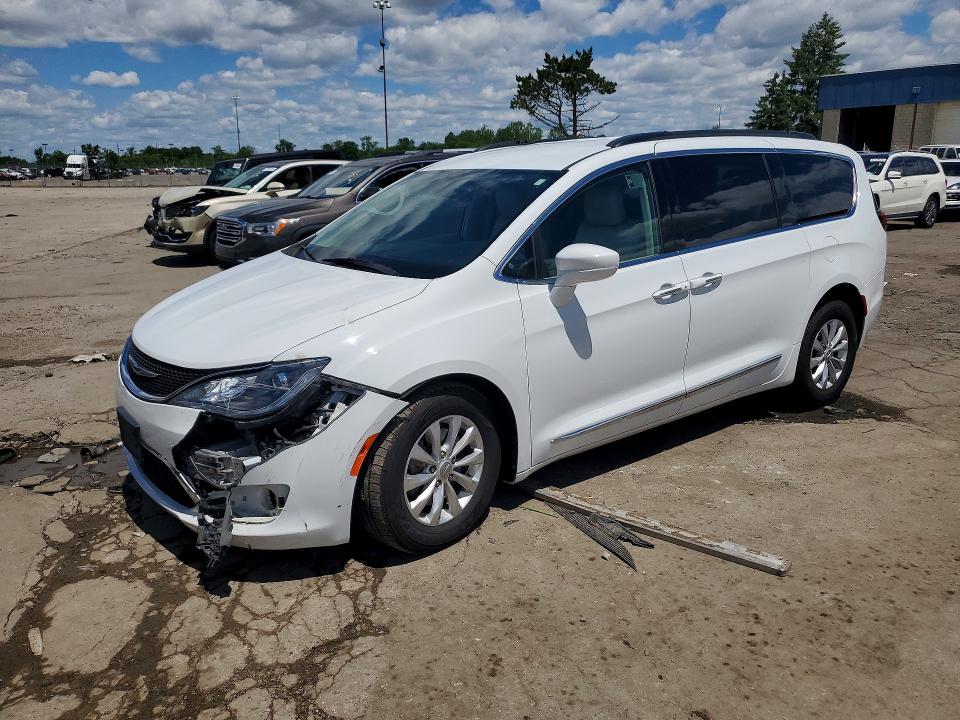 Продаж на аукціоні авто 2017 Chrysler Pacifica, vin: 2C4RC1BG0HR821633, номер лоту: 57484776