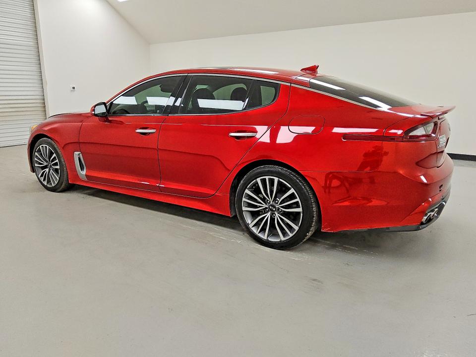 2019 Kia Stinger მანქანა იყიდება აუქციონზე, vin: KNAE25LA4K6059812, აუქციონის ნომერი: 55540686