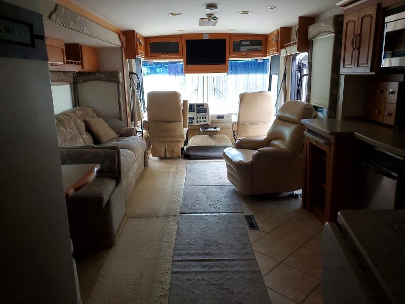 2005 Workhorse Custom Chassis Motorhome Chassis მანქანა იყიდება აუქციონზე, vin: 5B4MP67G353407910, აუქციონის ნომერი: 52824196