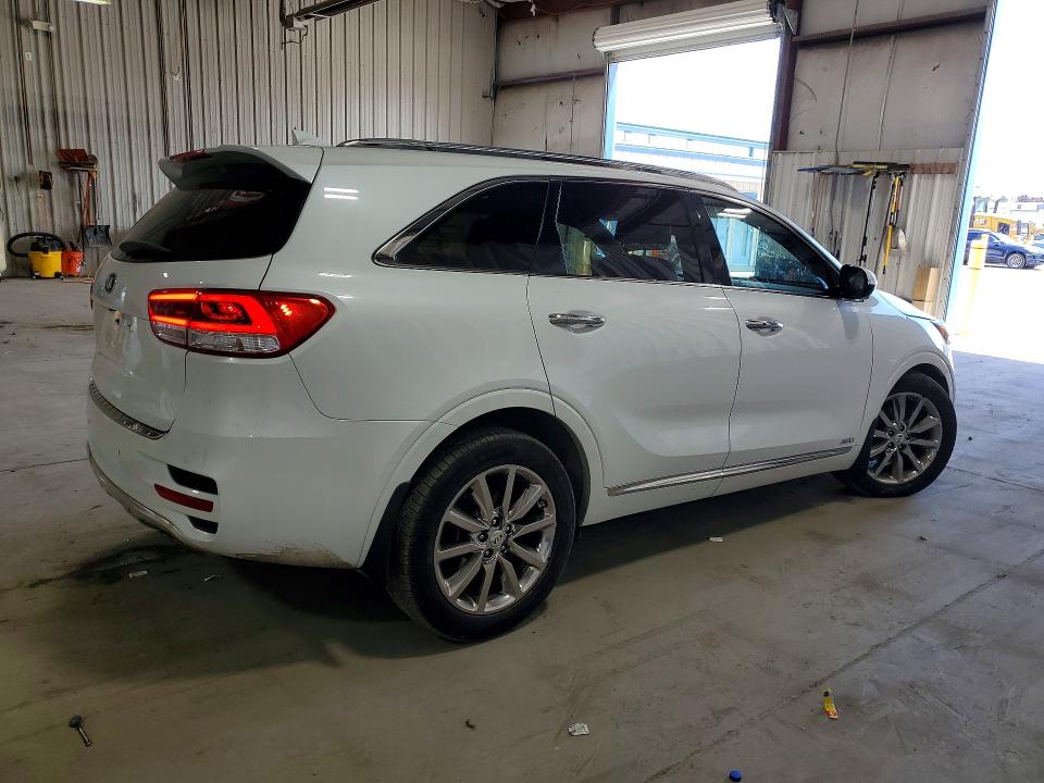2017 Kia Sorento მანქანა იყიდება აუქციონზე, vin: 5XYPKDA54HG228728, აუქციონის ნომერი: 57132276