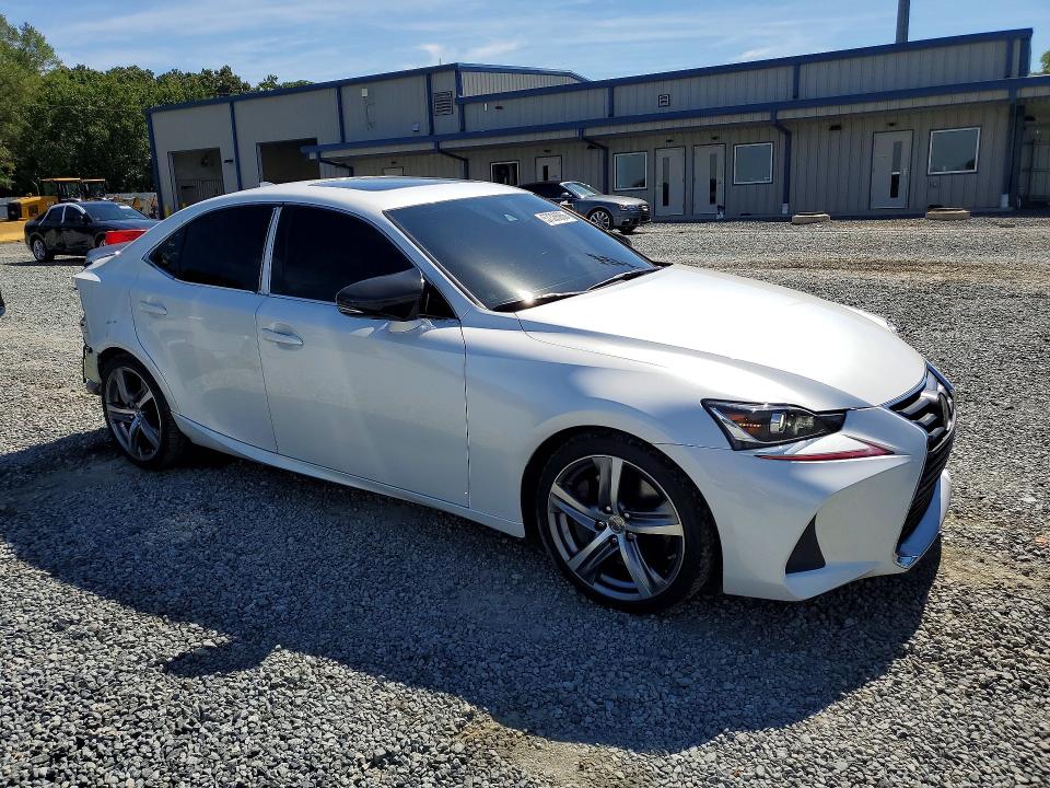 57328966 :رقم المزاد ، JTHCM1D23H5018590 vin ، 2017 Lexus Is مزاد بيع