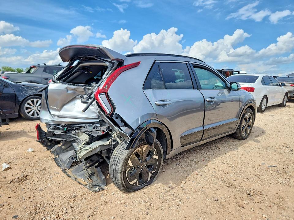 2024 Kia Niro მანქანა იყიდება აუქციონზე, vin: KNDCR3L18R5091317, აუქციონის ნომერი: 56341726