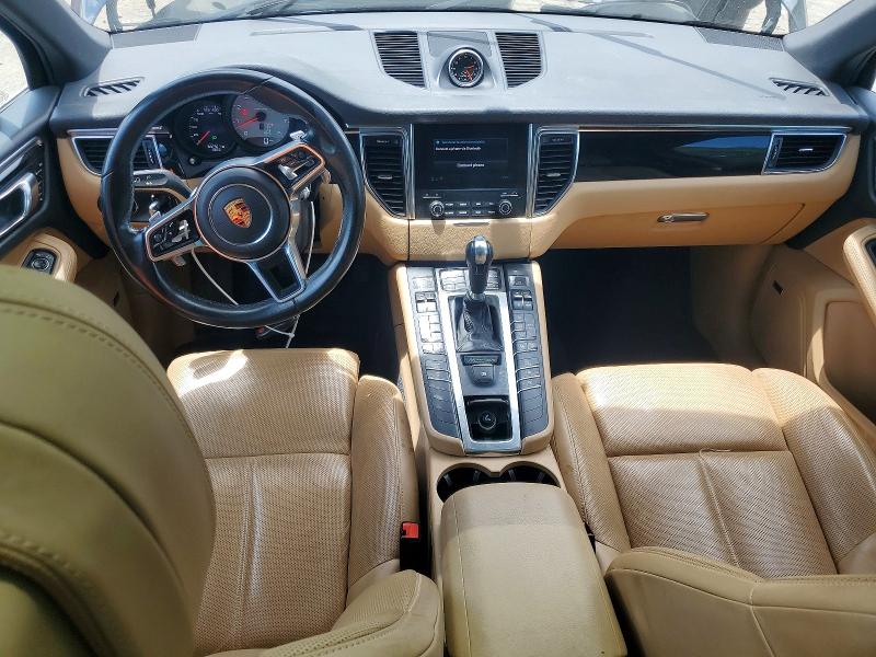 58142456 :رقم المزاد ، WP1AB2A54HLB16010 vin ، 2017 Porsche Macan مزاد بيع
