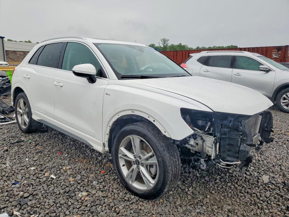 56306786 :رقم المزاد ، WA1EECF30N1138594 vin ، 2022 Audi Q3 مزاد بيع
