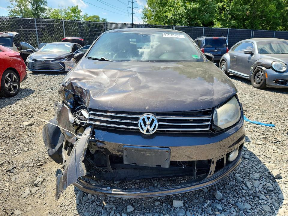 2012 Volkswagen Eos მანქანა იყიდება აუქციონზე, vin: WVWFW7AH2CV002457, აუქციონის ნომერი: 57648466