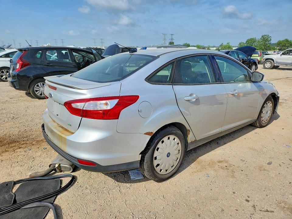 2012 Ford Focus მანქანა იყიდება აუქციონზე, vin: 1FAHP3F20CL282948, აუქციონის ნომერი: 77248605
