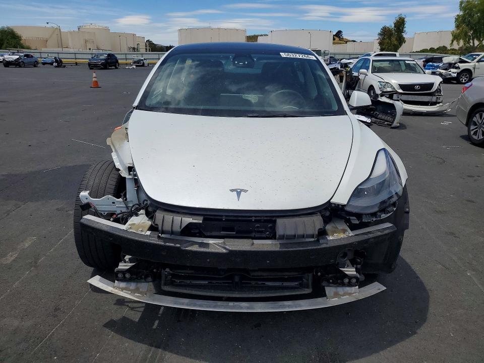 2022 Tesla Model 3 მანქანა იყიდება აუქციონზე, vin: 5YJ3E1EA9NF358731, აუქციონის ნომერი: 56327266