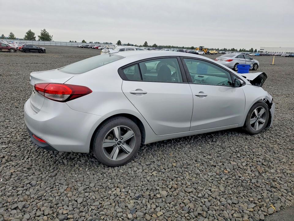 2018 Kia Forte მანქანა იყიდება აუქციონზე, vin: 3KPFL4A7XJE170752, აუქციონის ნომერი: 55535436