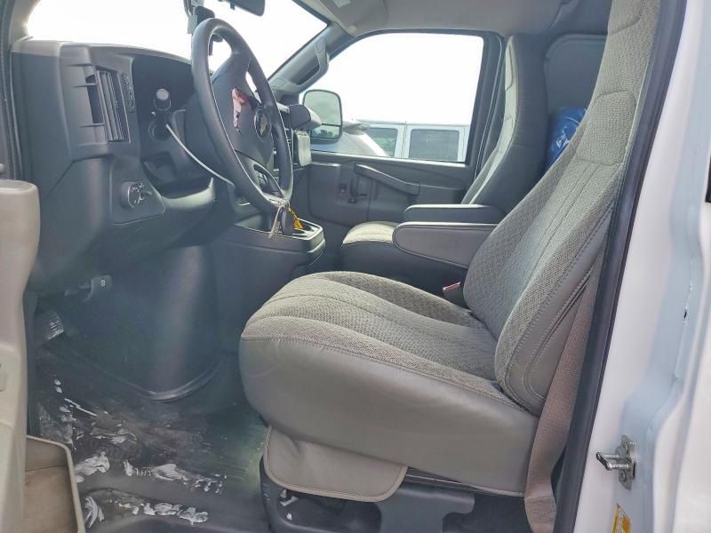 55696596 :رقم المزاد ، 1GCWGAFP3S1149984 vin ، 2025 Chevrolet Express 2500 مزاد بيع