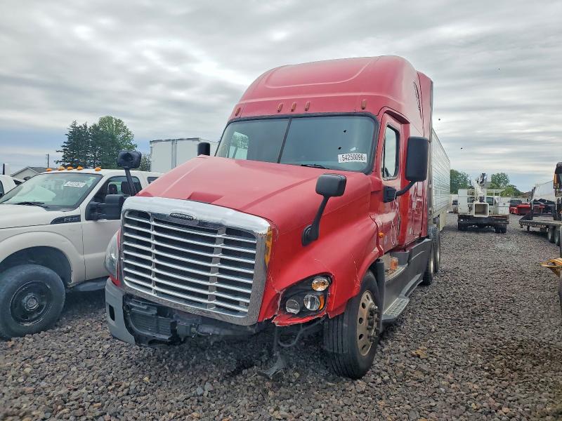 Продаж на аукціоні авто 2015 Freightliner Cascadia, vin: 3AKJGLD56FSGH7385, номер лоту: 54250096