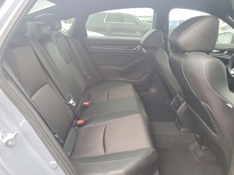 55590756 :رقم المزاد ، 1HGCV1F32NA083763 vin ، 2022 Honda Accord مزاد بيع