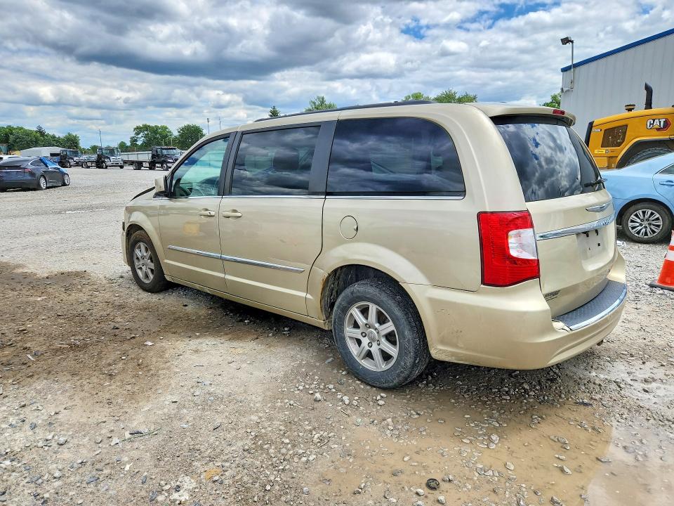 56677496 :رقم المزاد ، 2A4RR5DG4BR638742 vin ، 2011 Chrysler Town & Country مزاد بيع