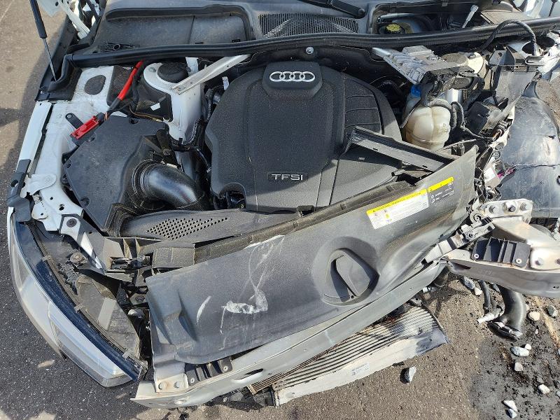Продажа на аукционе авто 2019 Audi A4, vin: WAUDNAF48KA036967, номер лота: 58033316